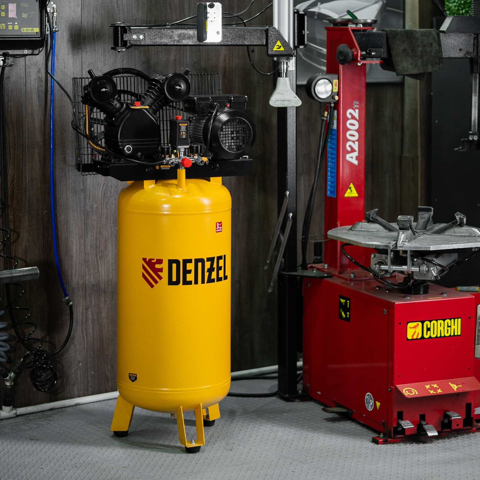 Поршневой компрессор DENZEL BCV2200/100V