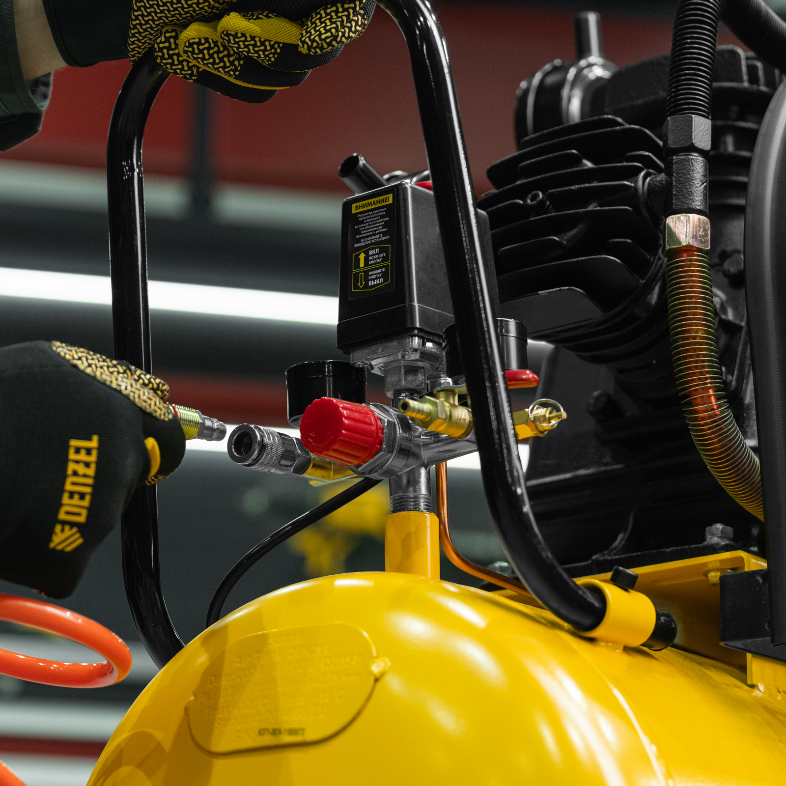 Поршневой компрессор DENZEL BCW3000-T/100