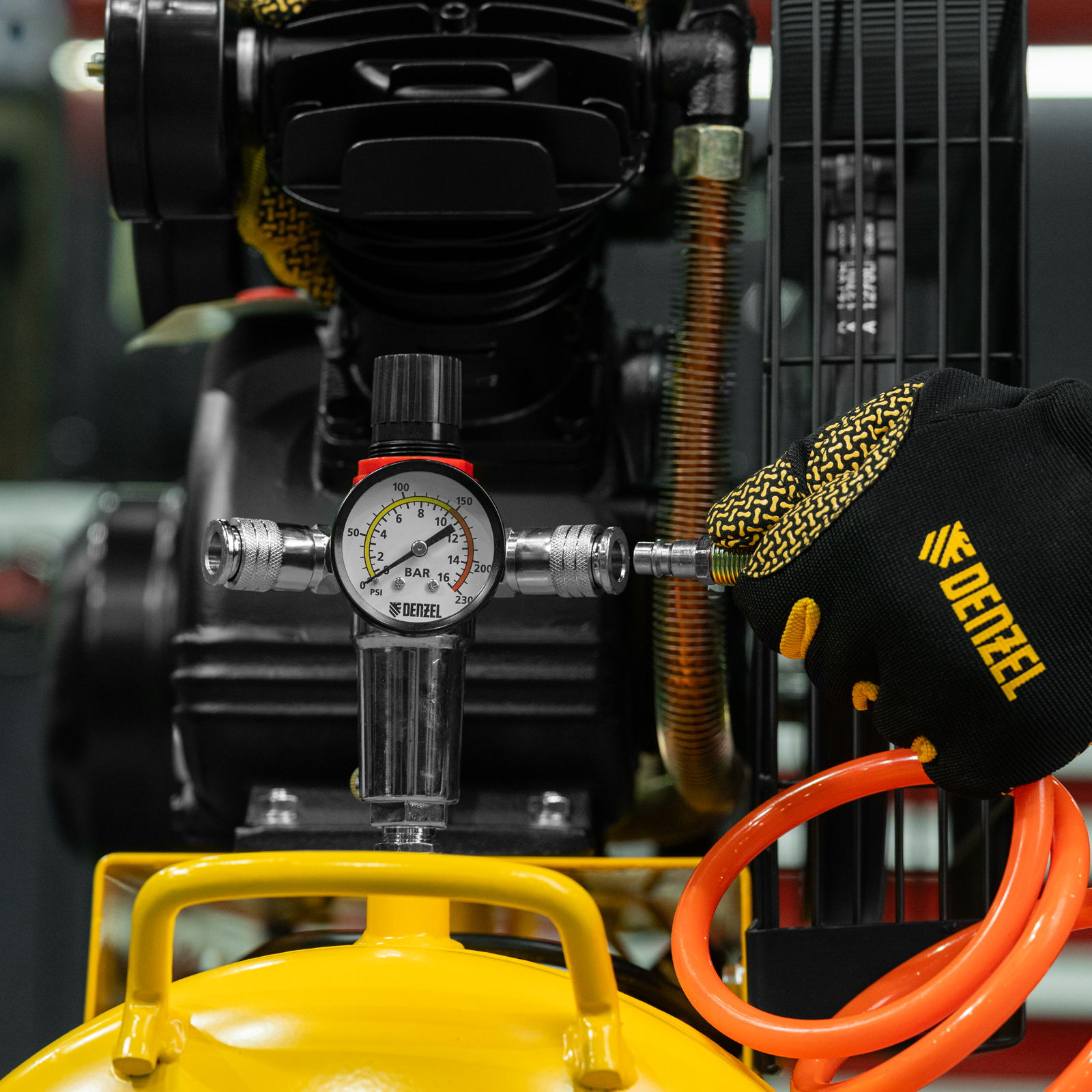 Поршневой компрессор DENZEL BCV2300/100