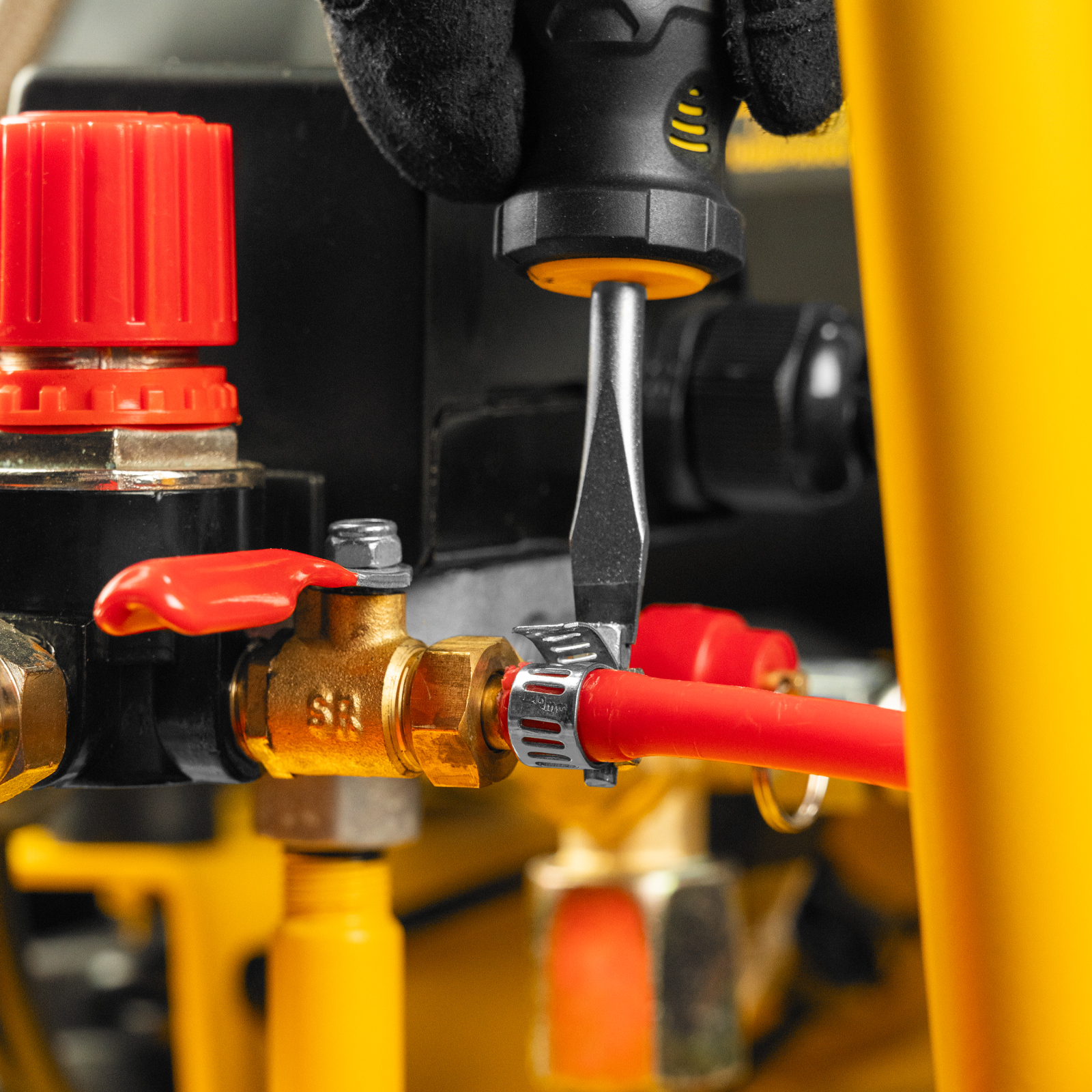 Поршневой компрессор DENZEL DLP -3000/50