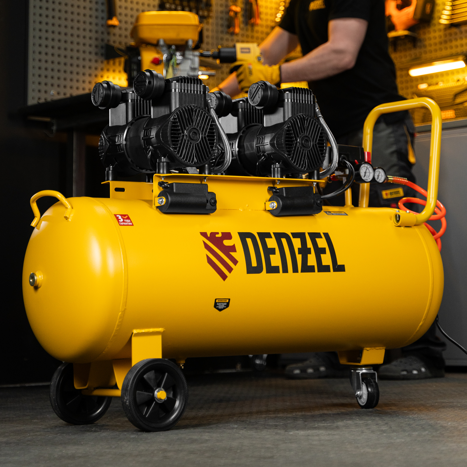 Поршневой компрессор DENZEL DLP-3000/100