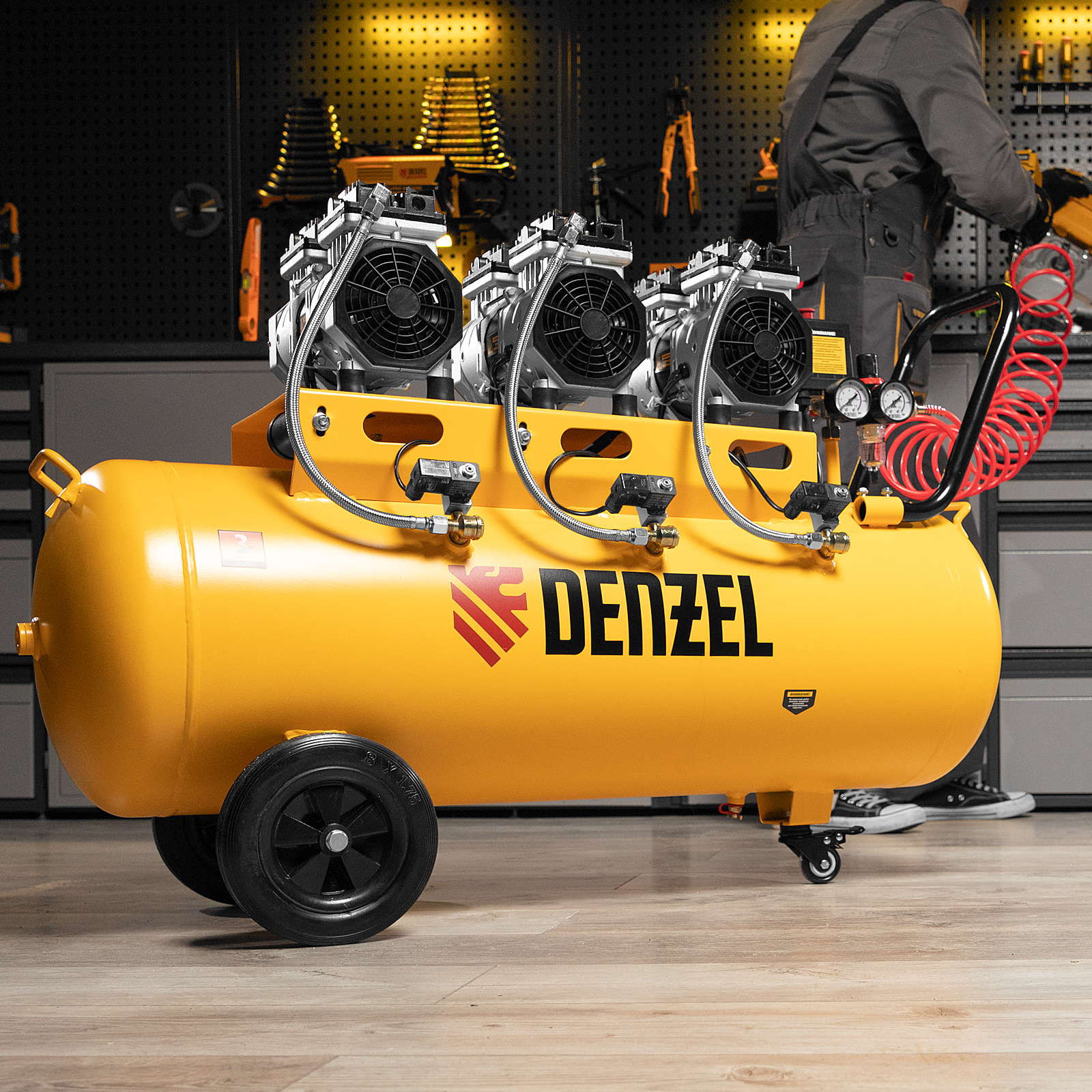 Поршневой компрессор DENZEL DLS 1800/100