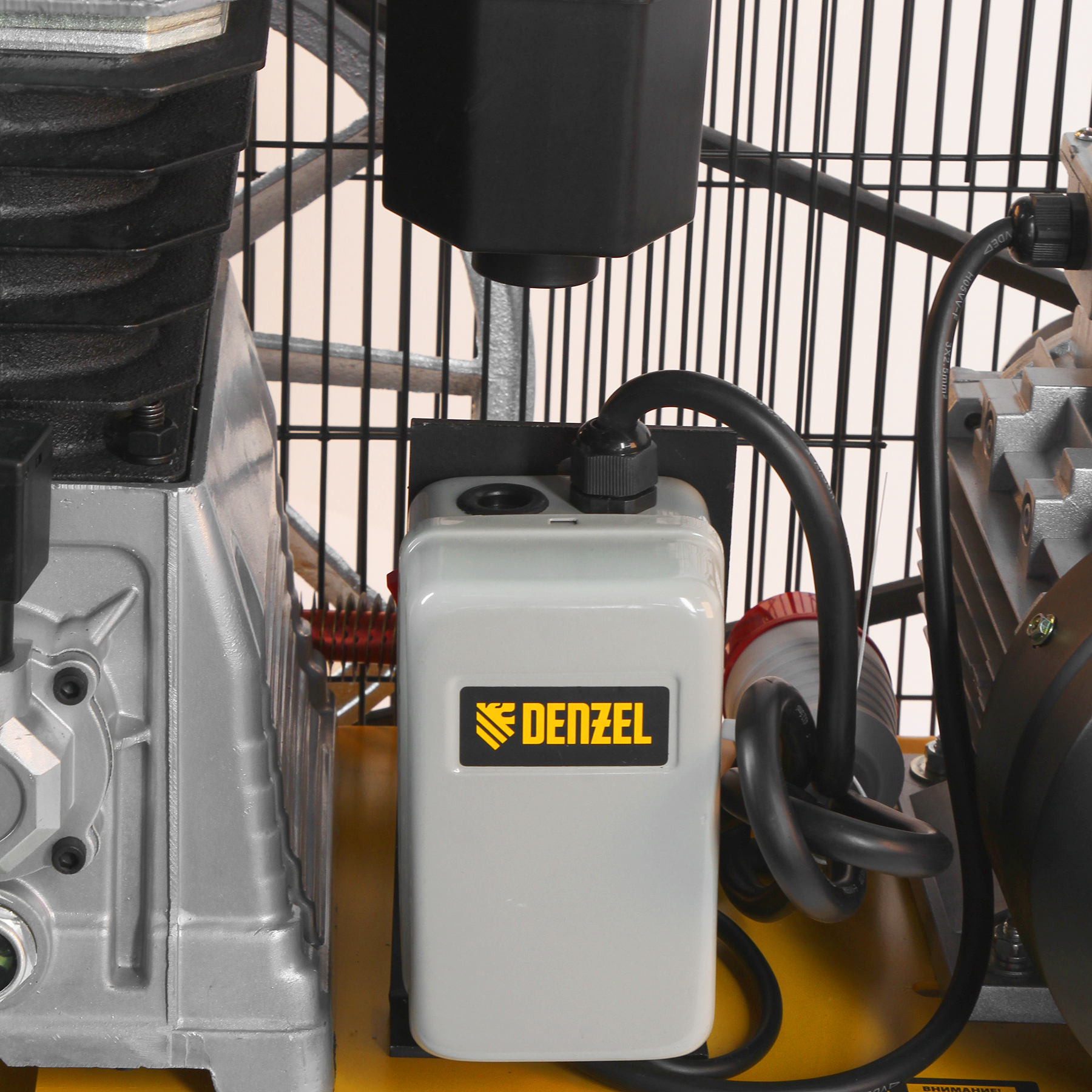 Поршневой компрессор DENZEL BCI5500-T/270