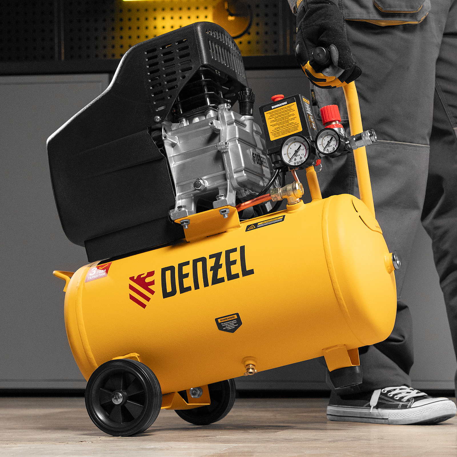 Поршневой компрессор DENZEL DC1500/24