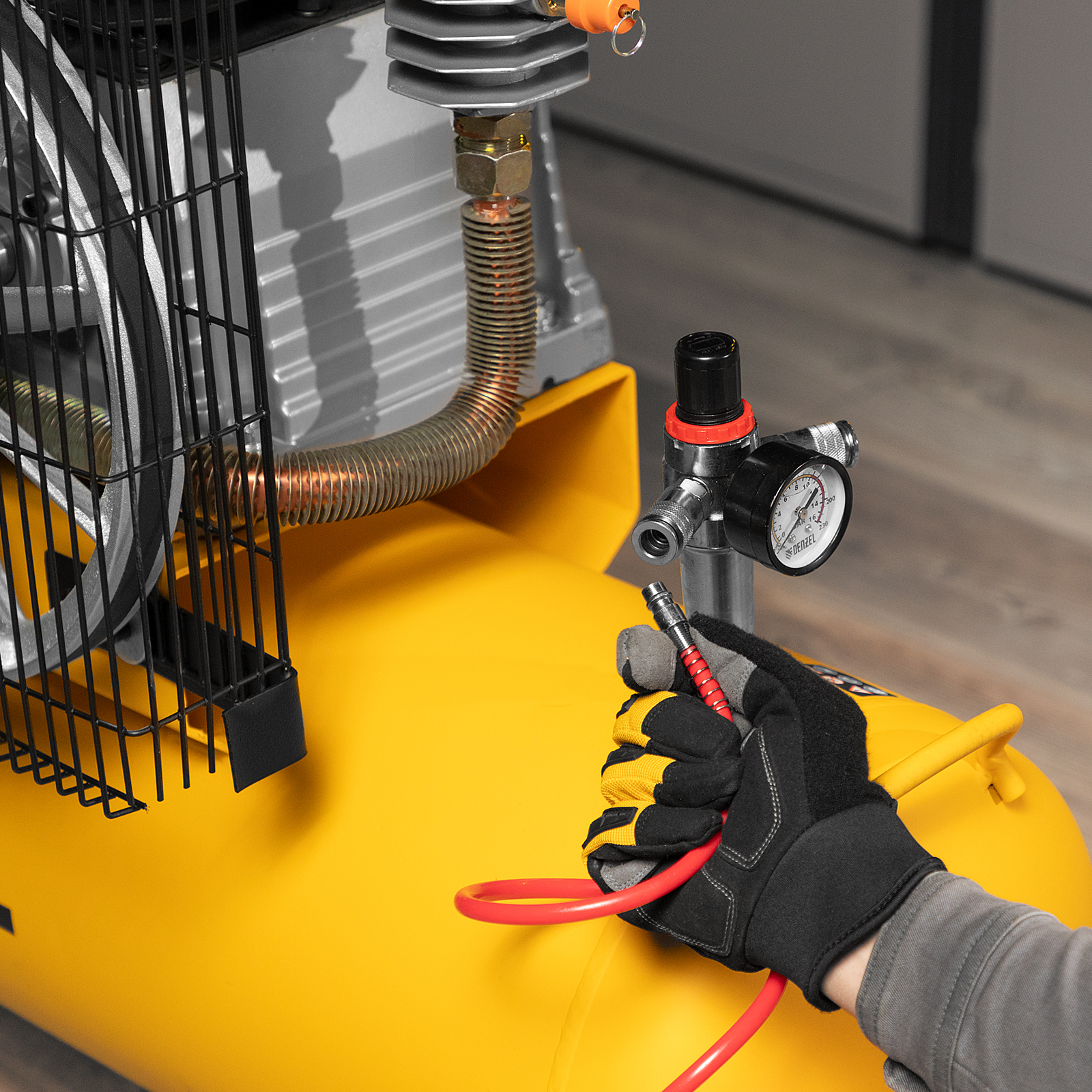 Поршневой компрессор DENZEL BCI4000-T/100