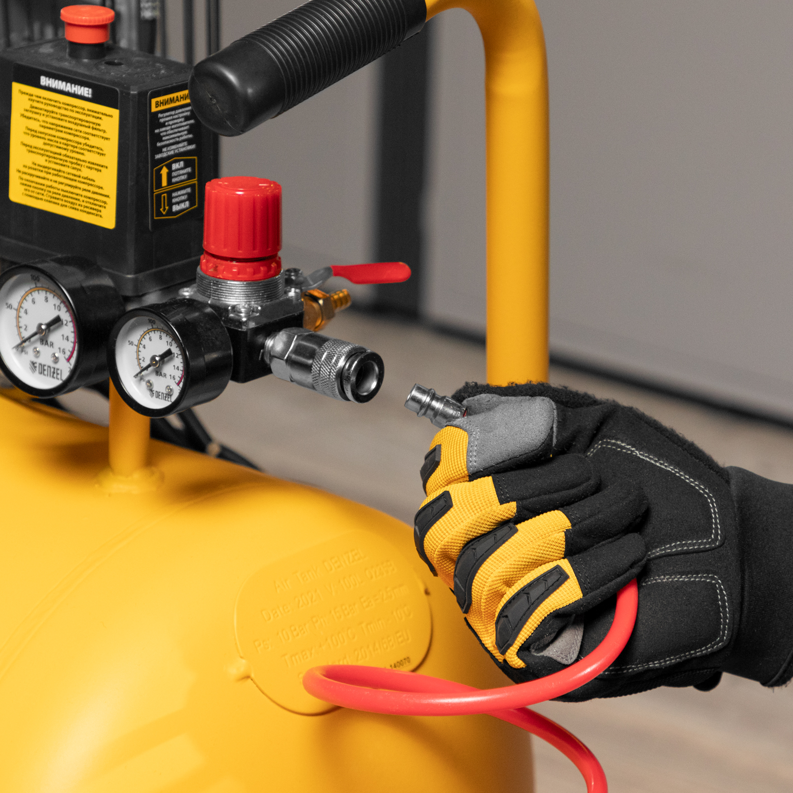 Поршневой компрессор DENZEL BCI2300/100