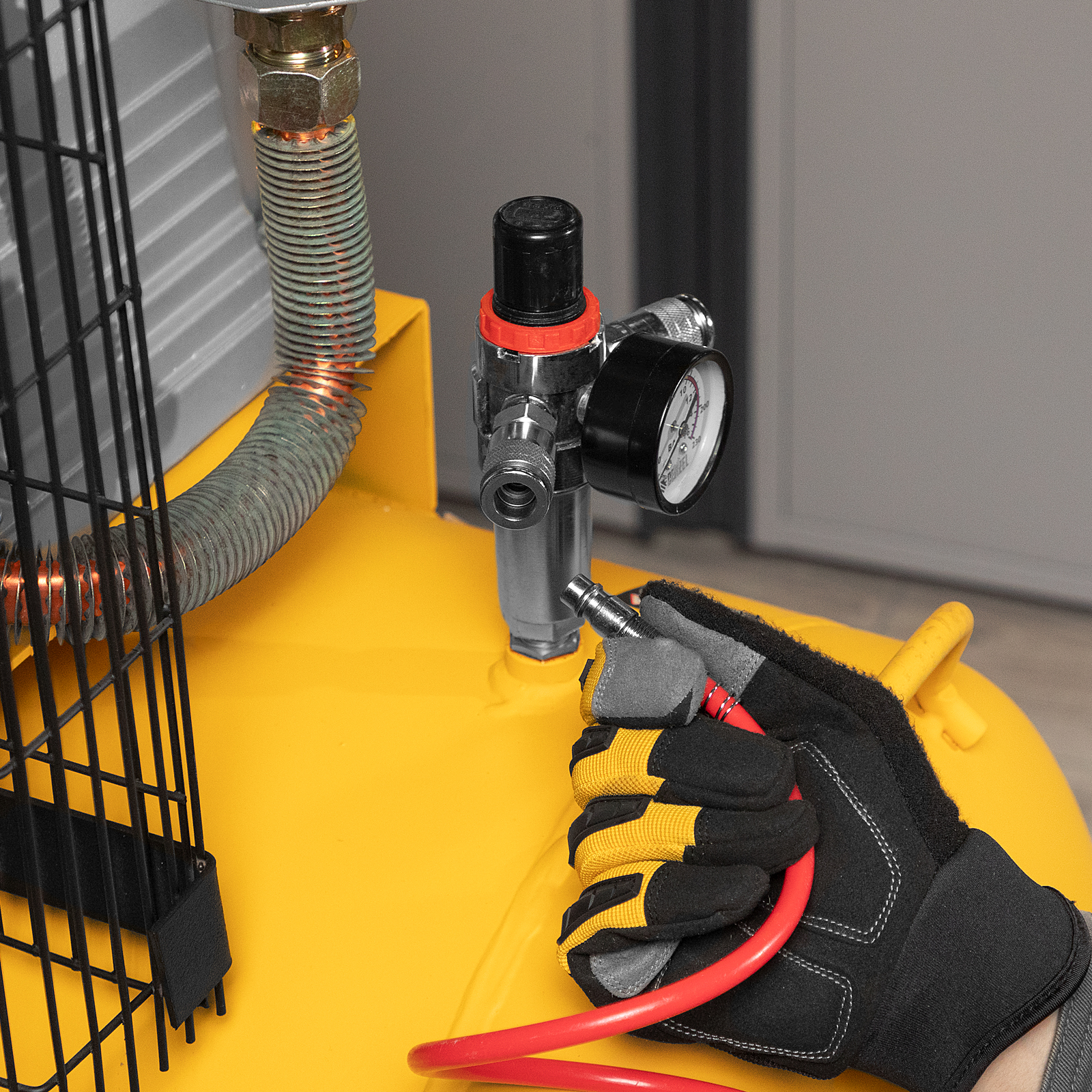 Поршневой компрессор DENZEL BCI4000-T/200