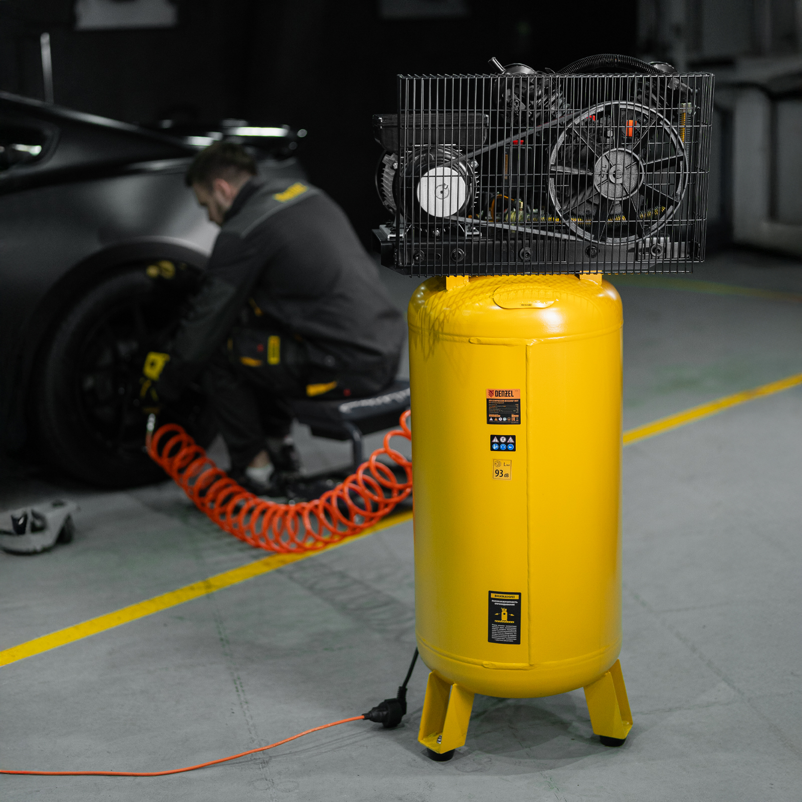 Поршневой компрессор DENZEL BCV2200/100V