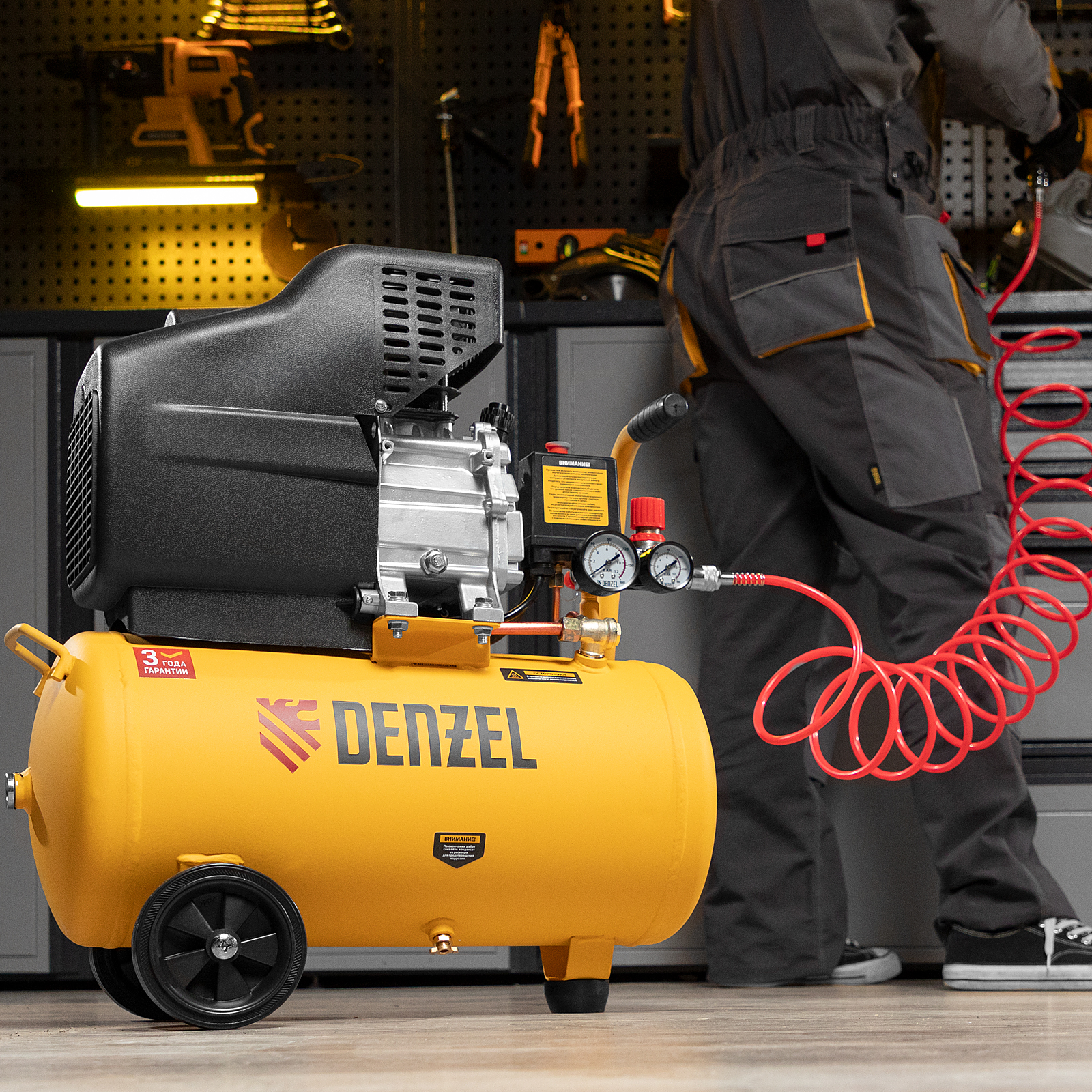 Поршневой компрессор DENZEL DC1500/24