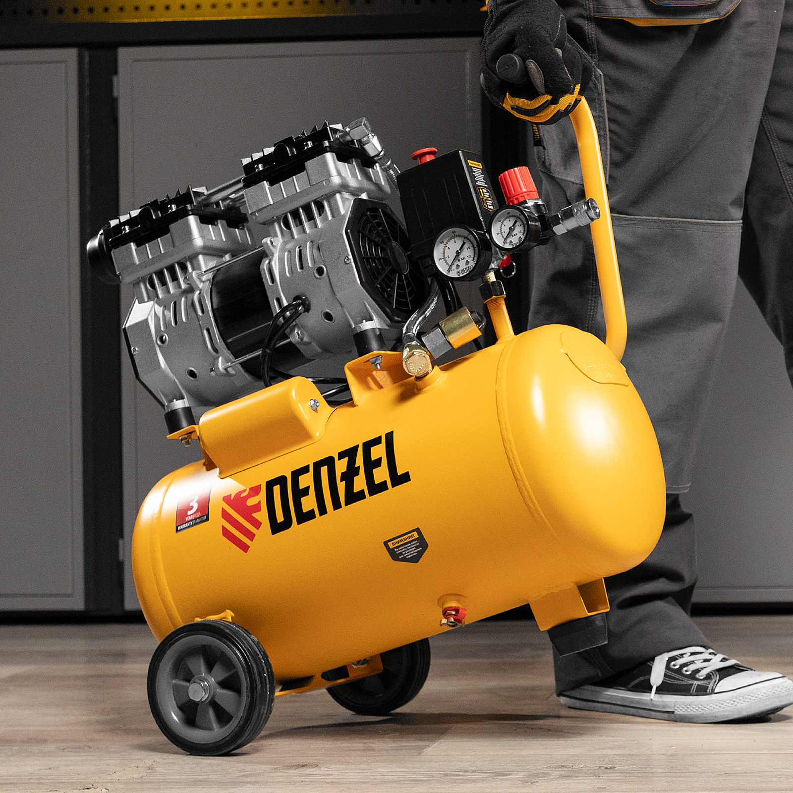 Поршневой компрессор DENZEL DLS950/24